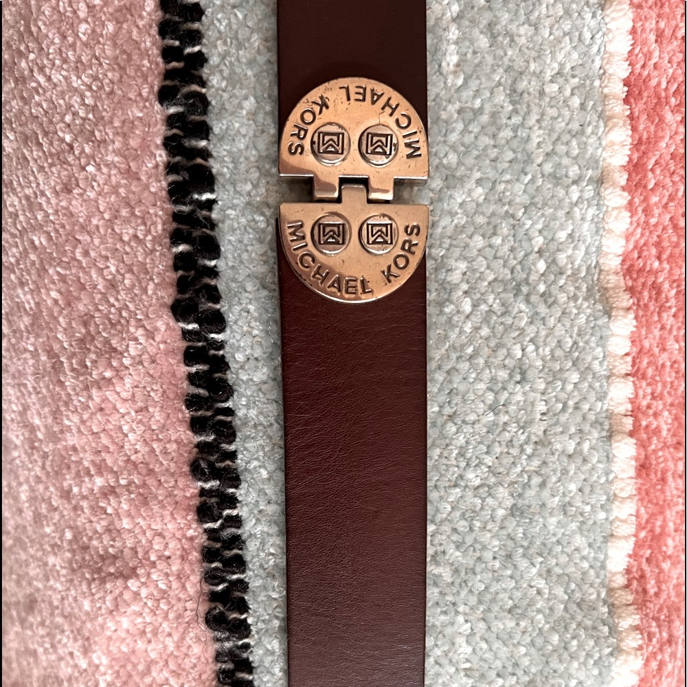 Michael Kors brown leather belt.. in great condition